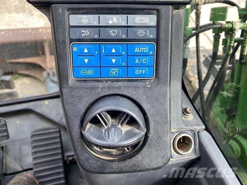 Komatsu PC138-8 Pásové rýpadlá