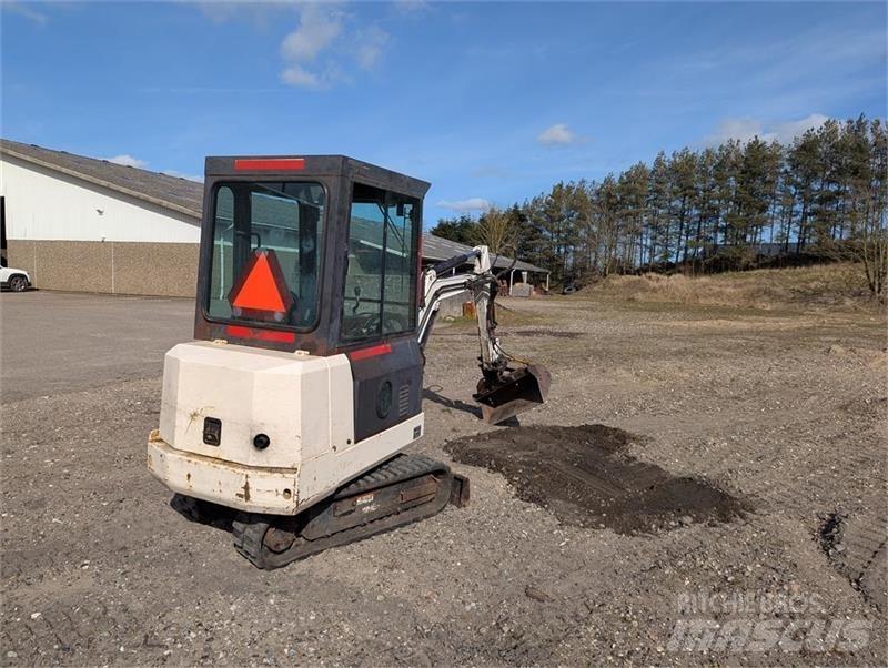 Bobcat X220 Mini rýpadlá < 7t