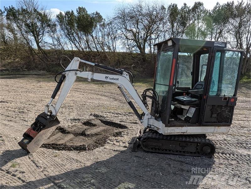 Bobcat X220 Mini rýpadlá < 7t