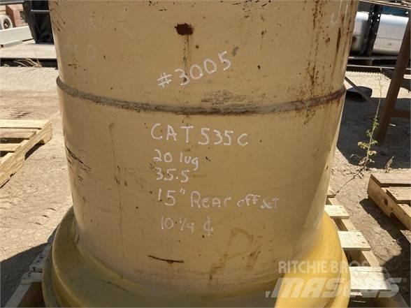 CAT 535C Pneumatiky, kolesá a ráfiky