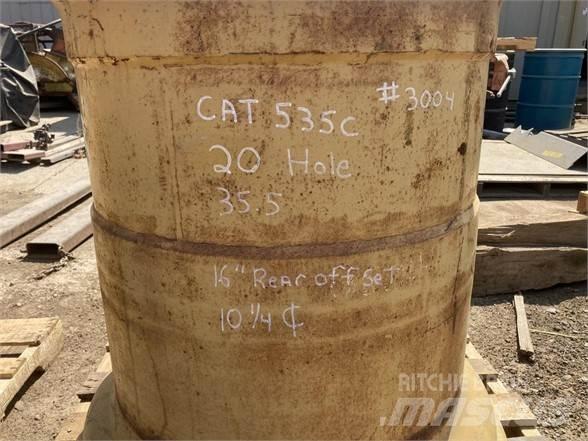 CAT 535C Pneumatiky, kolesá a ráfiky