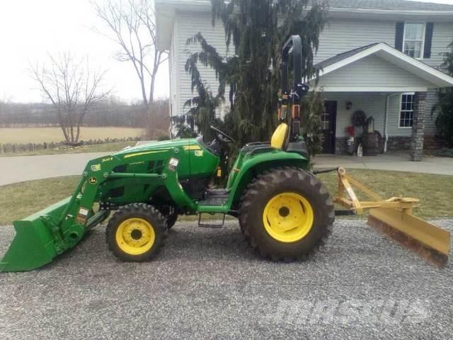 John Deere 3038 Stavebníctvo - ostatné