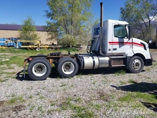 Volvo Semi Tractor Dodávky