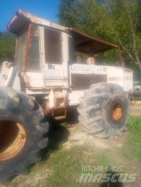 Barko 885 Stínacie harvestory