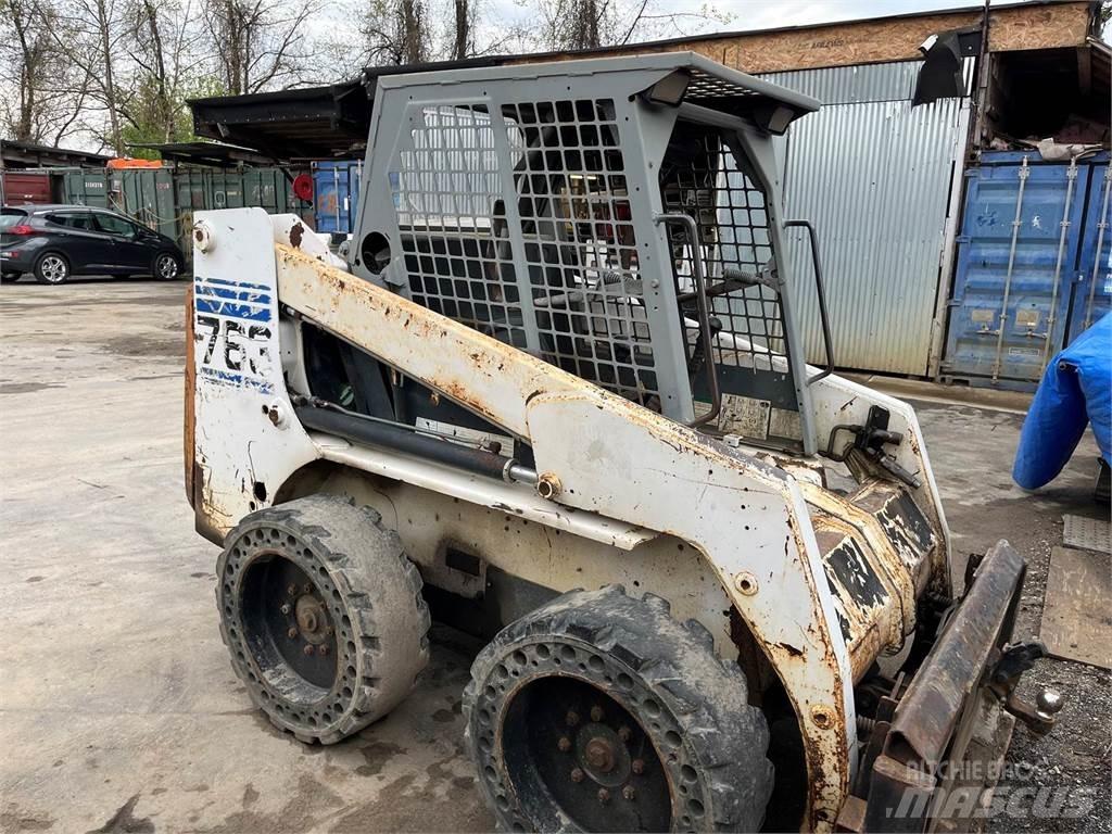 Bobcat 763 Šmykom riadené nakladače