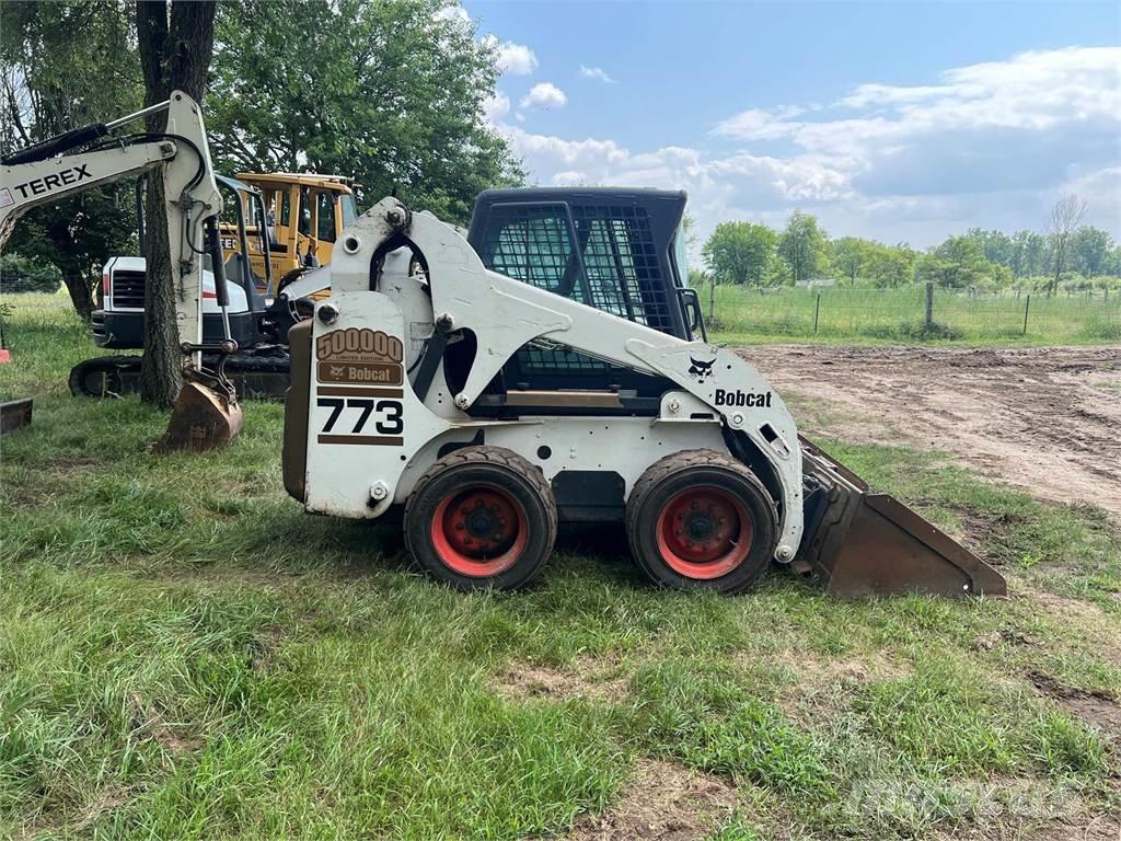 Bobcat 773 Šmykom riadené nakladače