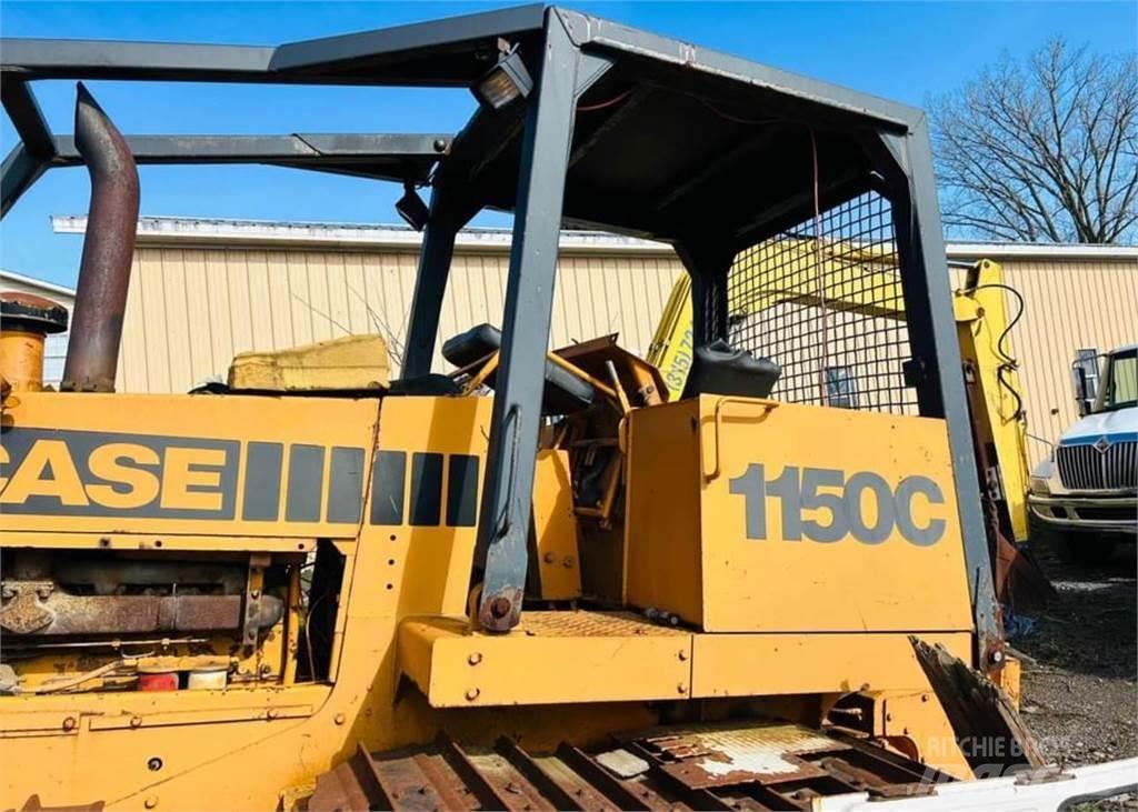 CASE 1150C Pásové dozéry