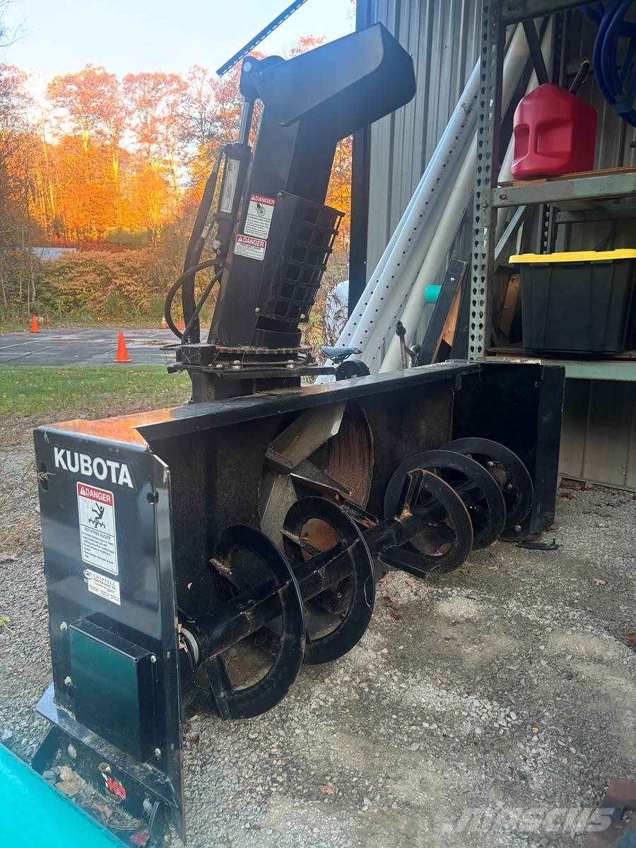 CASE 321F Kolesové nakladače