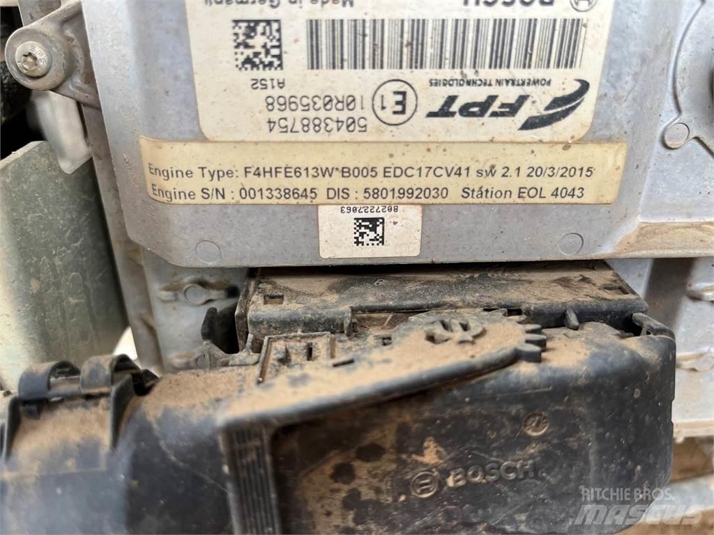 CASE 621F Kolesové nakladače