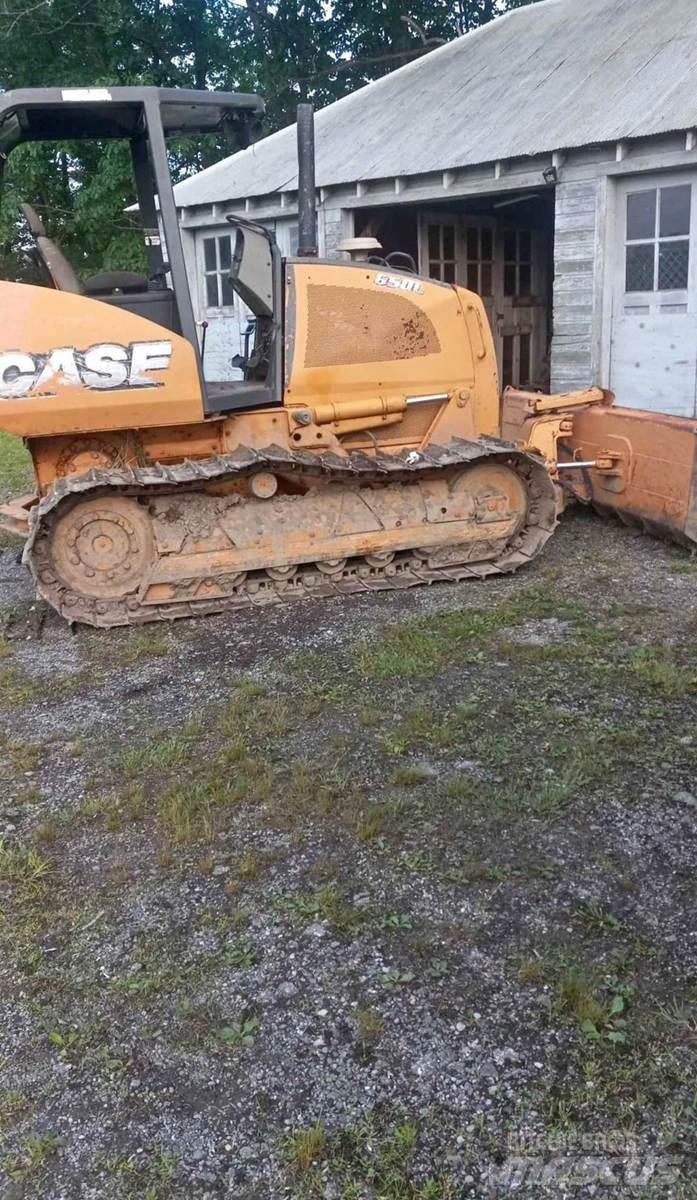 CASE 650L Pásové dozéry