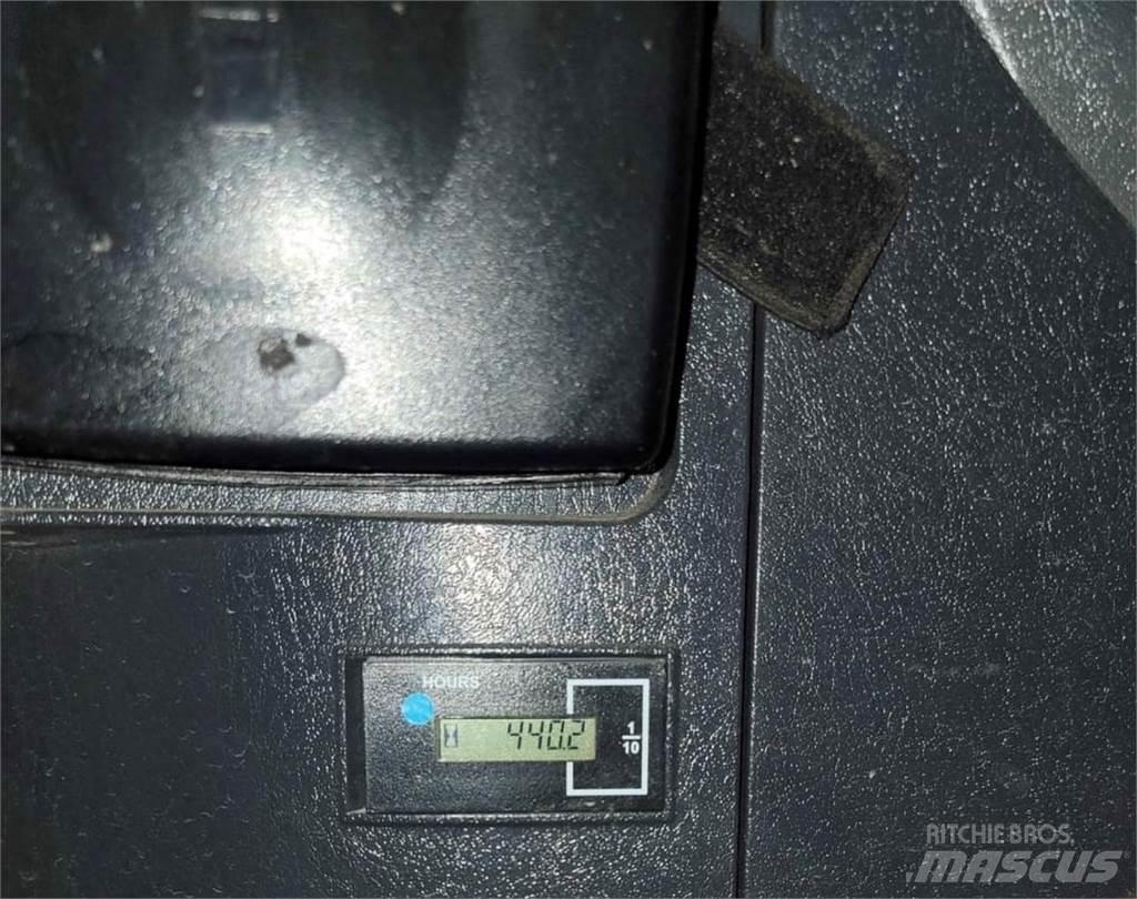 CASE CX60C Pásové rýpadlá