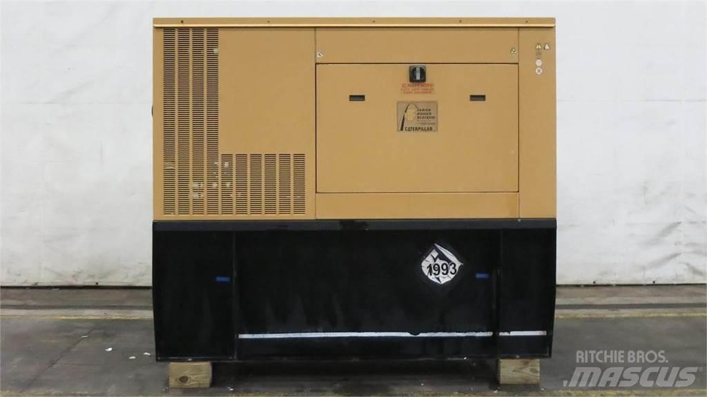 CAT 100 KW Naftové generátory