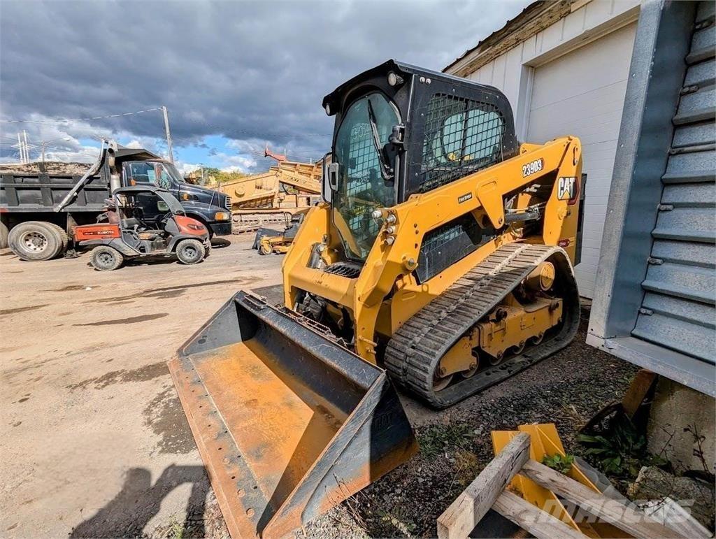 CAT 239D3 Šmykom riadené nakladače