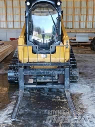 CAT 259D Šmykom riadené nakladače
