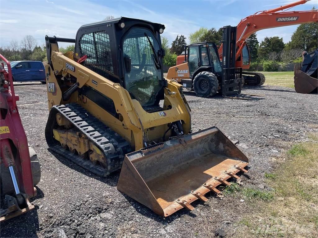 CAT 259D3 Šmykom riadené nakladače