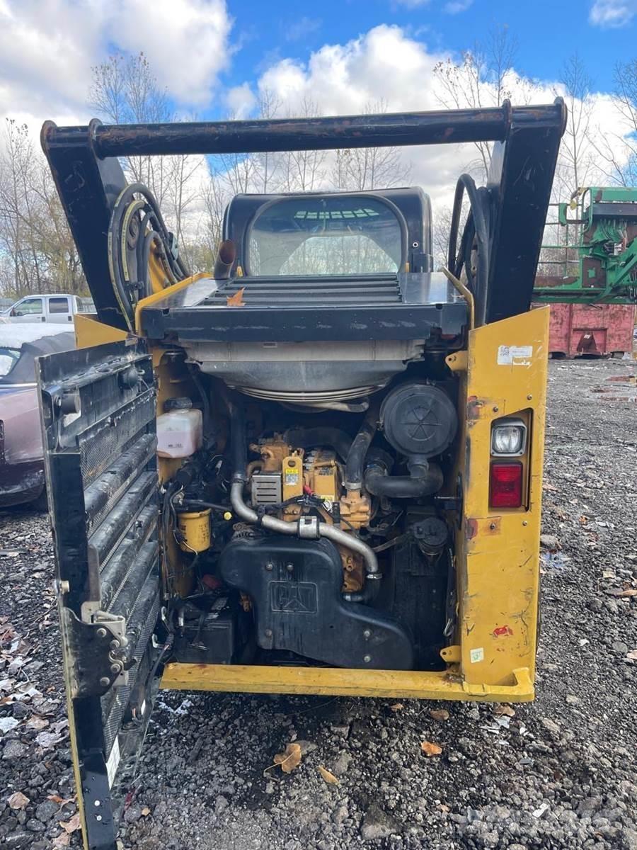 CAT 262D Šmykom riadené nakladače