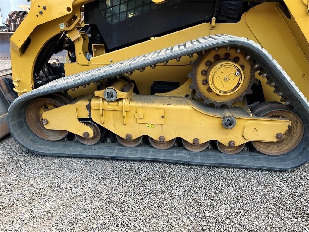 CAT 279D Šmykom riadené nakladače
