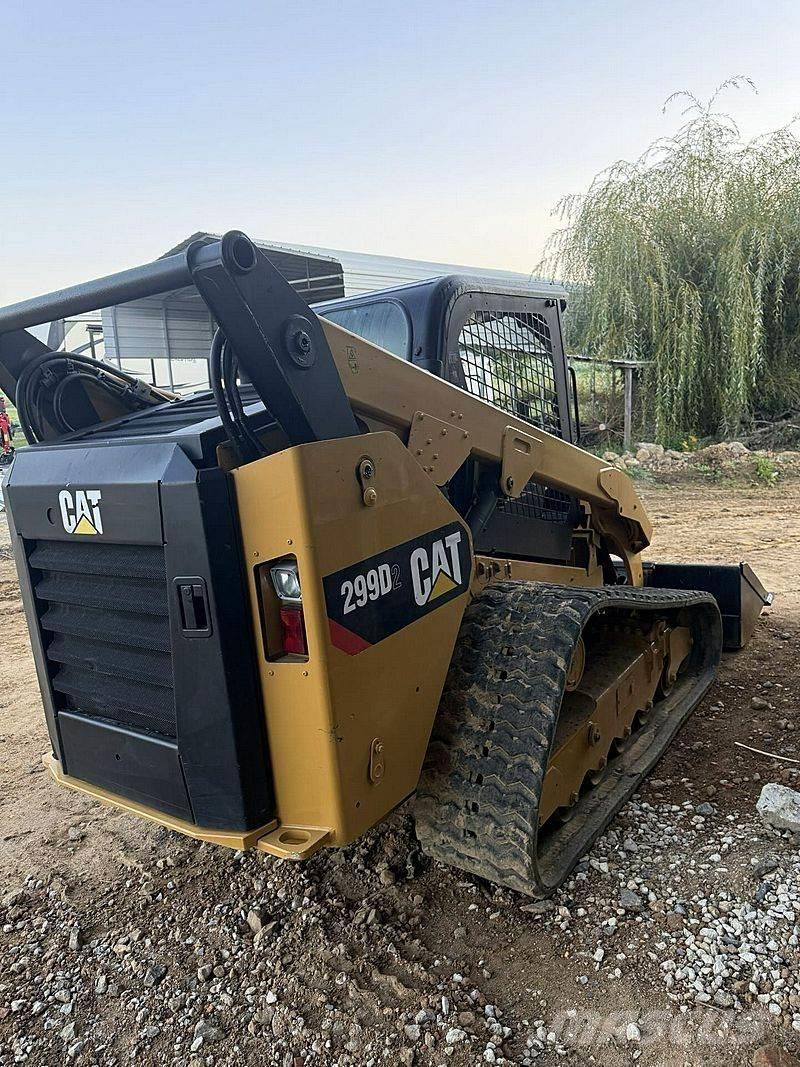 CAT 299D Šmykom riadené nakladače