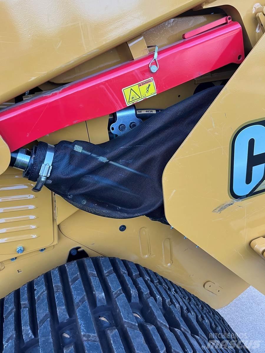 CAT 299D3 Šmykom riadené nakladače