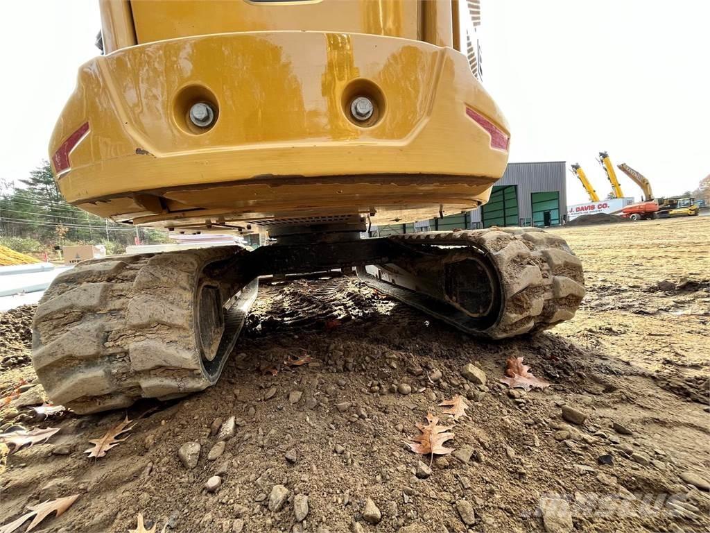 CAT 304 Pásové rýpadlá