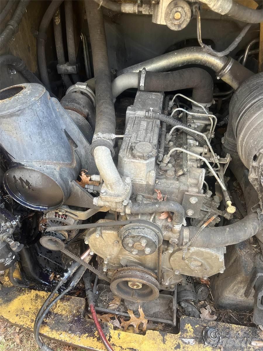 CAT 3044T Motory