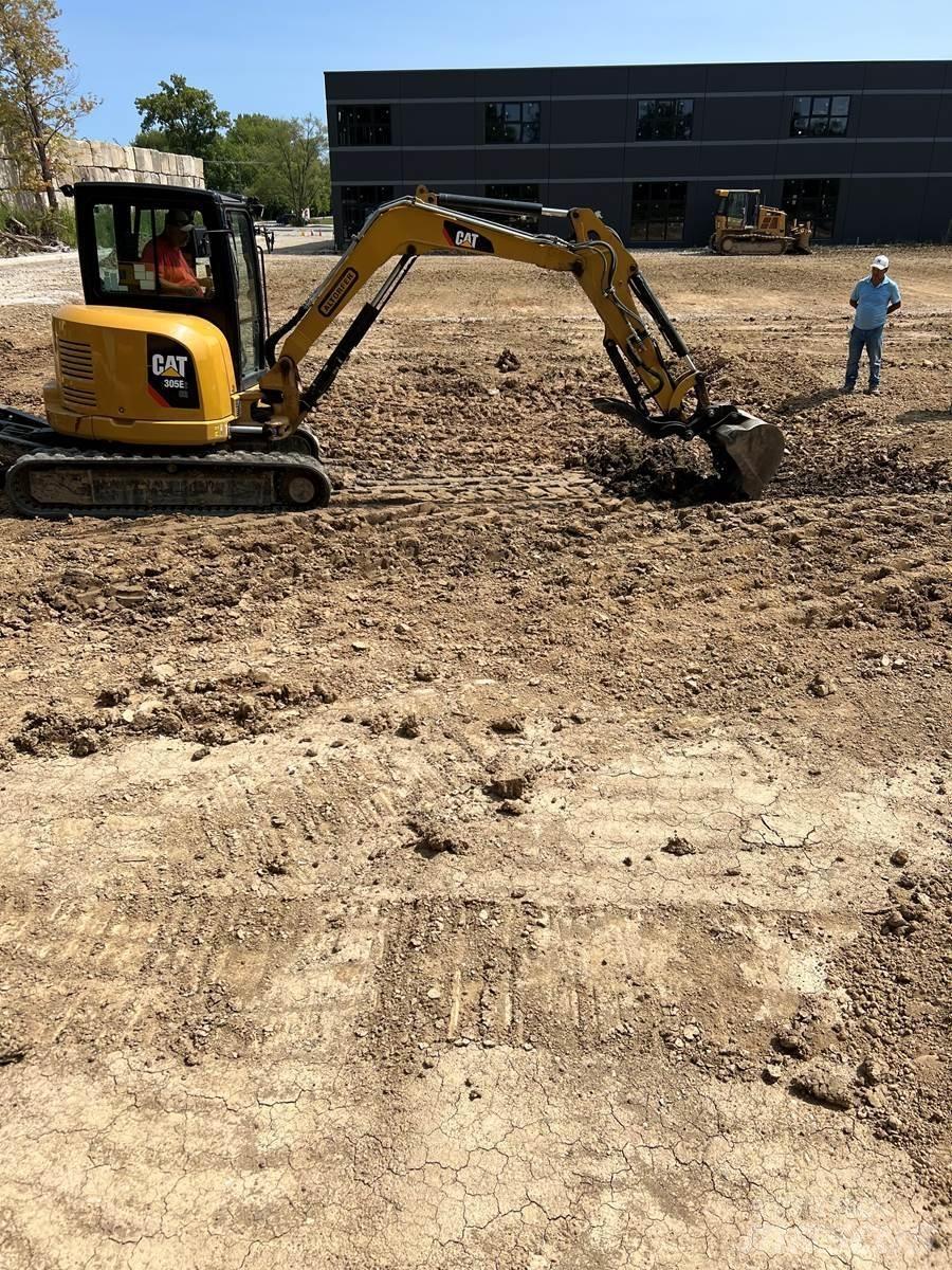 CAT 305 Mini rýpadlá < 7t