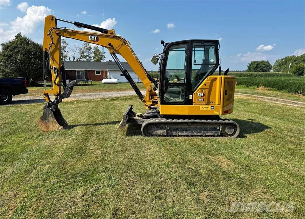 CAT 306CR Pásové rýpadlá
