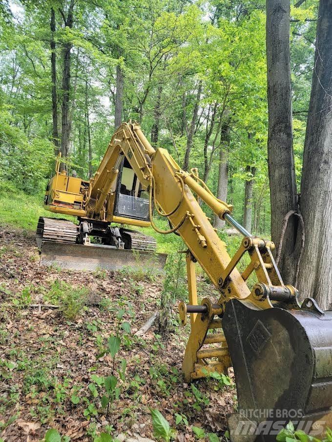 CAT 307 Pásové rýpadlá