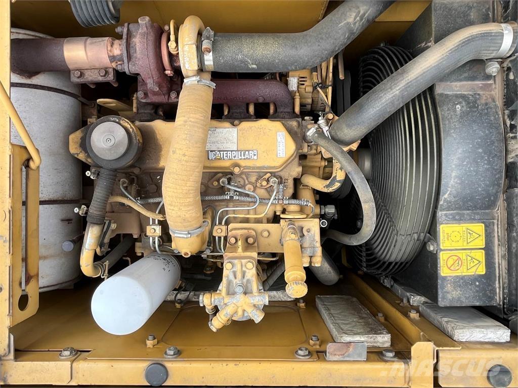 CAT 311C Pásové rýpadlá