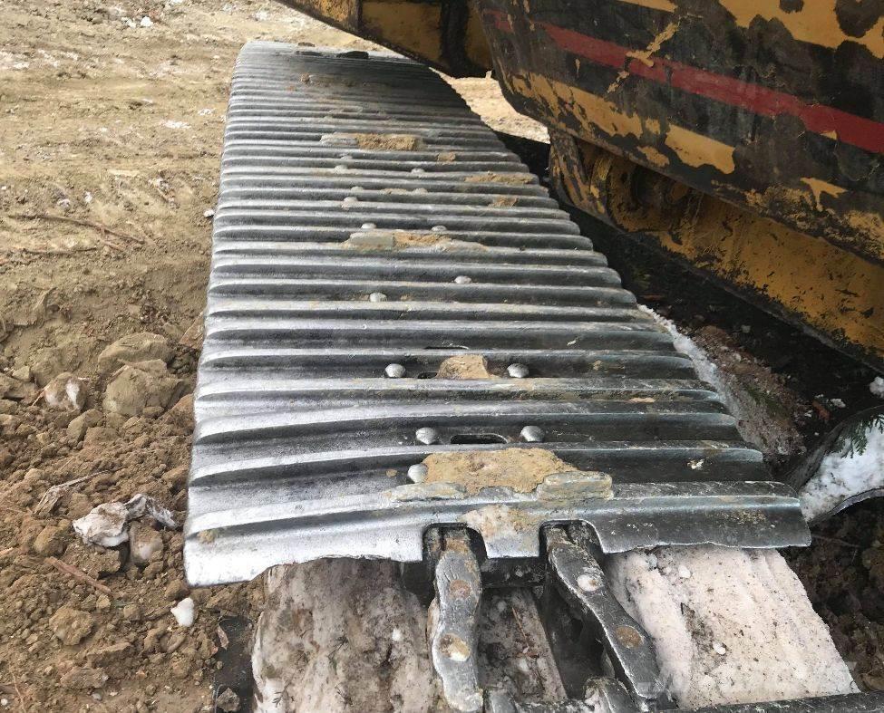 CAT 320B Pásové rýpadlá