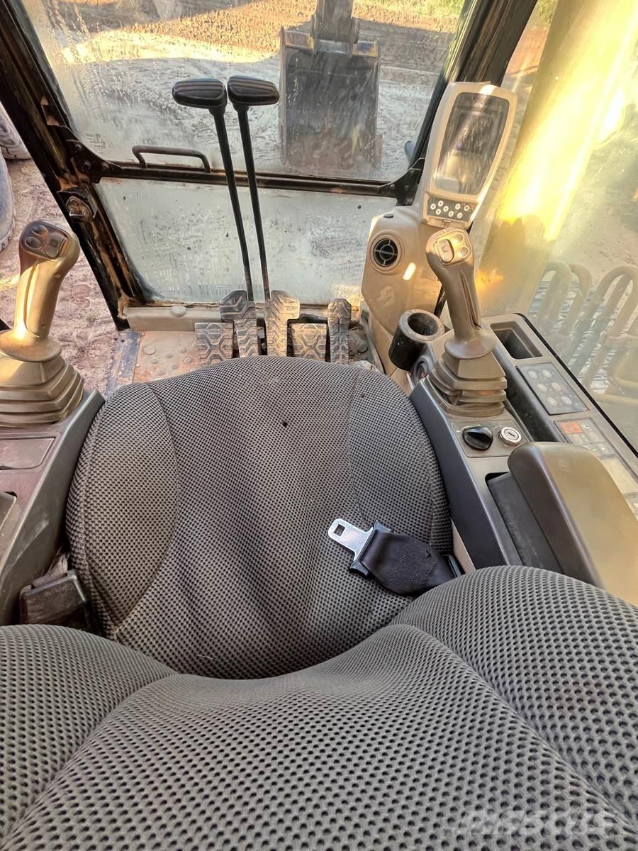 CAT 320CL Pásové rýpadlá