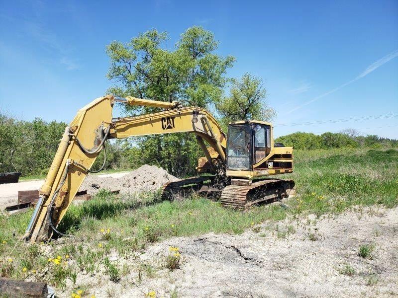 CAT 320L Pásové rýpadlá