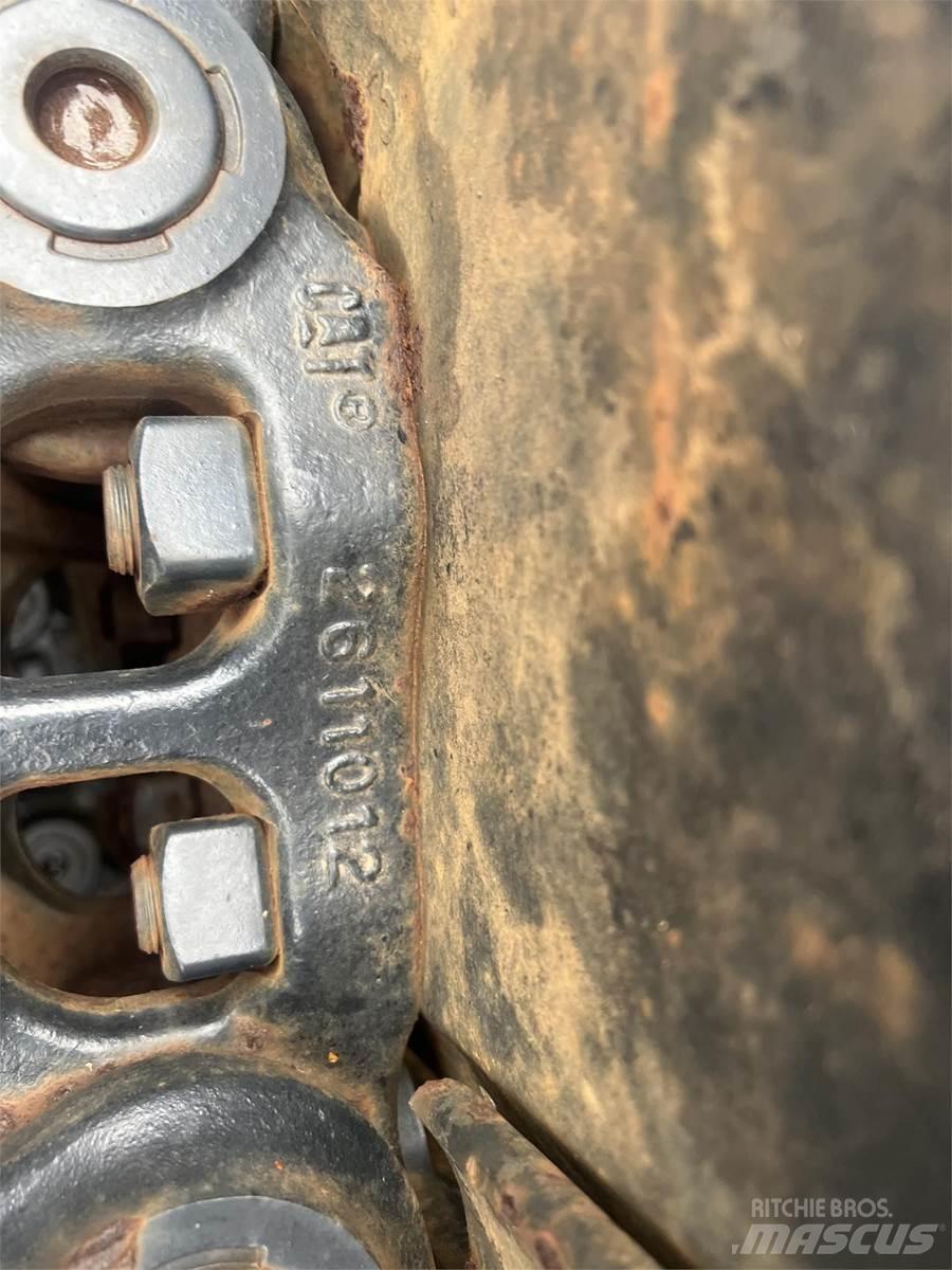 CAT 325 Pásy, reťaze a podvozok
