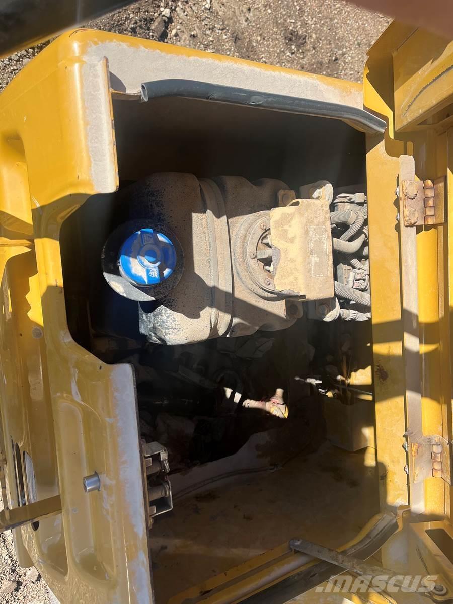 CAT 326FL Pásové rýpadlá