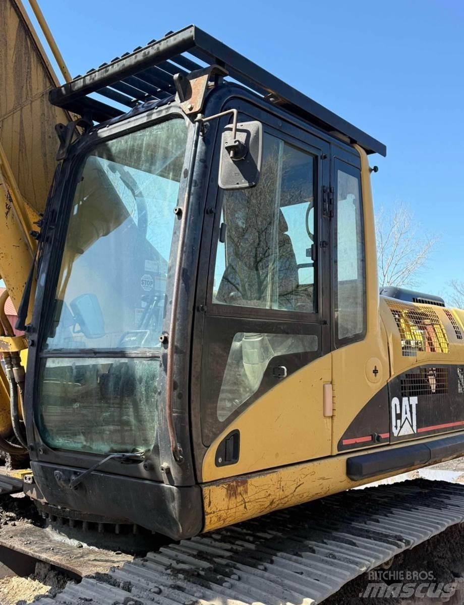CAT 330C Pásové rýpadlá