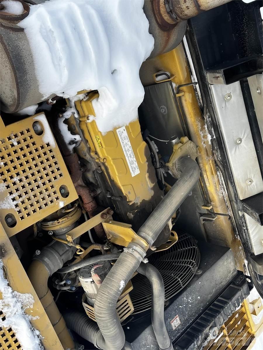 CAT 330CL Pásové rýpadlá