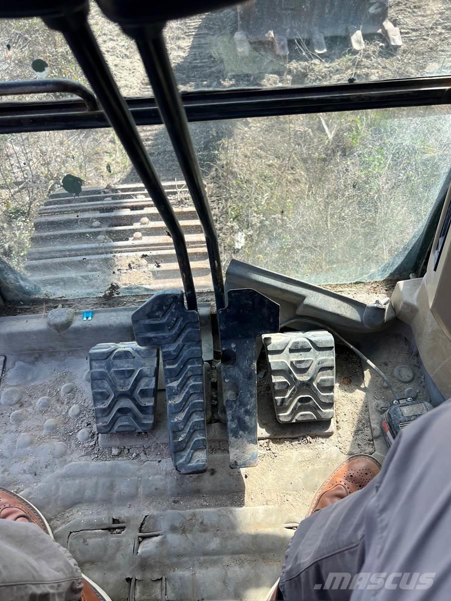 CAT 330CL Pásové rýpadlá