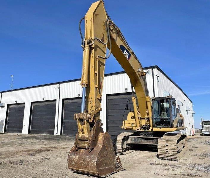 CAT 330D Pásové rýpadlá