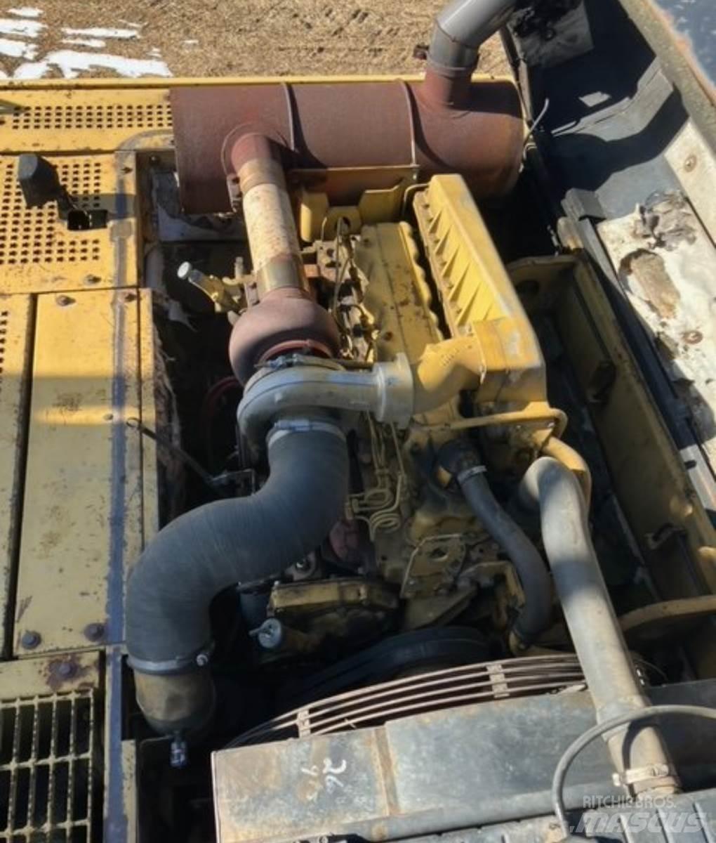 CAT 330L Pásové rýpadlá