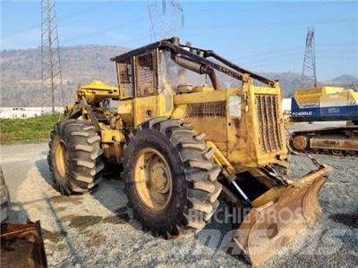 CAT 518 Skiddery