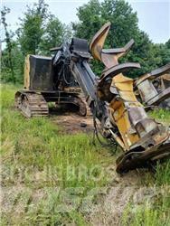 CAT 521 Stínacie harvestory