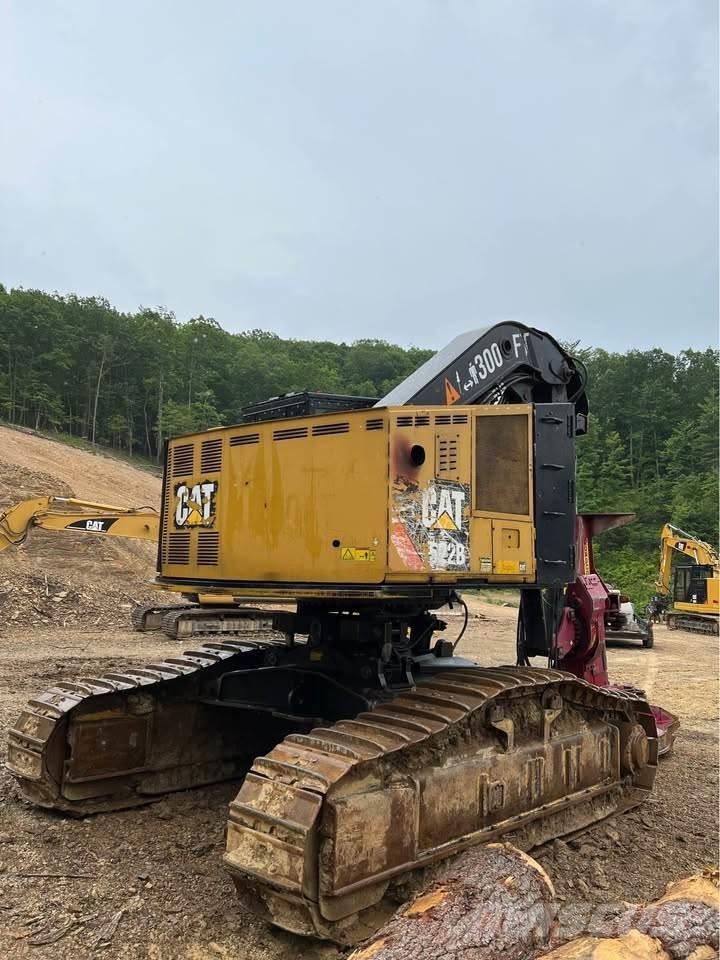CAT 522B Stínacie harvestory