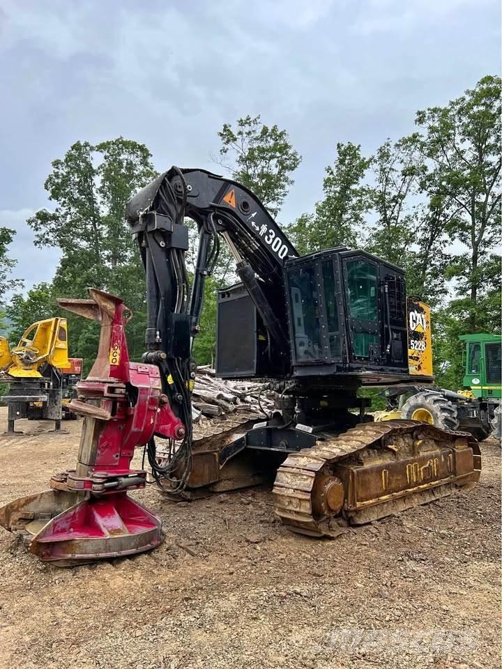 CAT 522B Stínacie harvestory