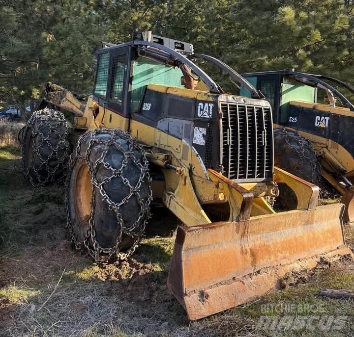 CAT 525C Skiddery