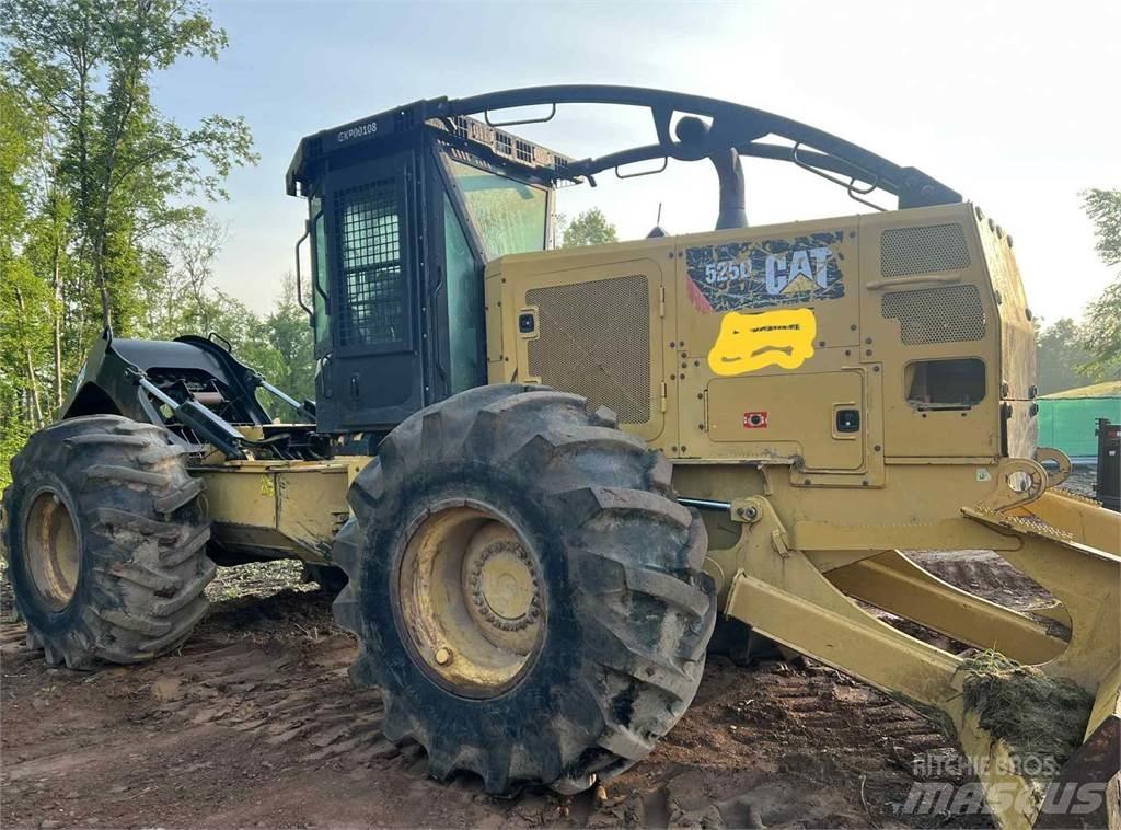 CAT 525D Skiddery