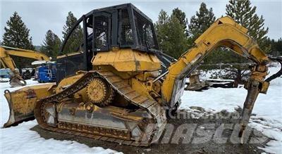 CAT 527 Skiddery