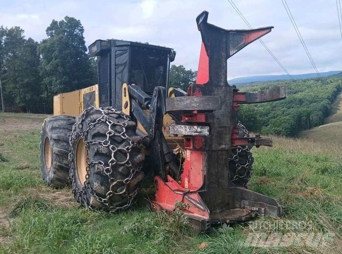 CAT 563C Stínacie harvestory