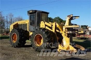 CAT 573 Stínacie harvestory