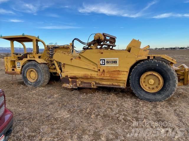 CAT 613B Skrejpre