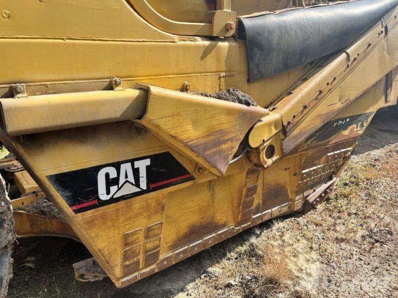 CAT 621E Skrejpre